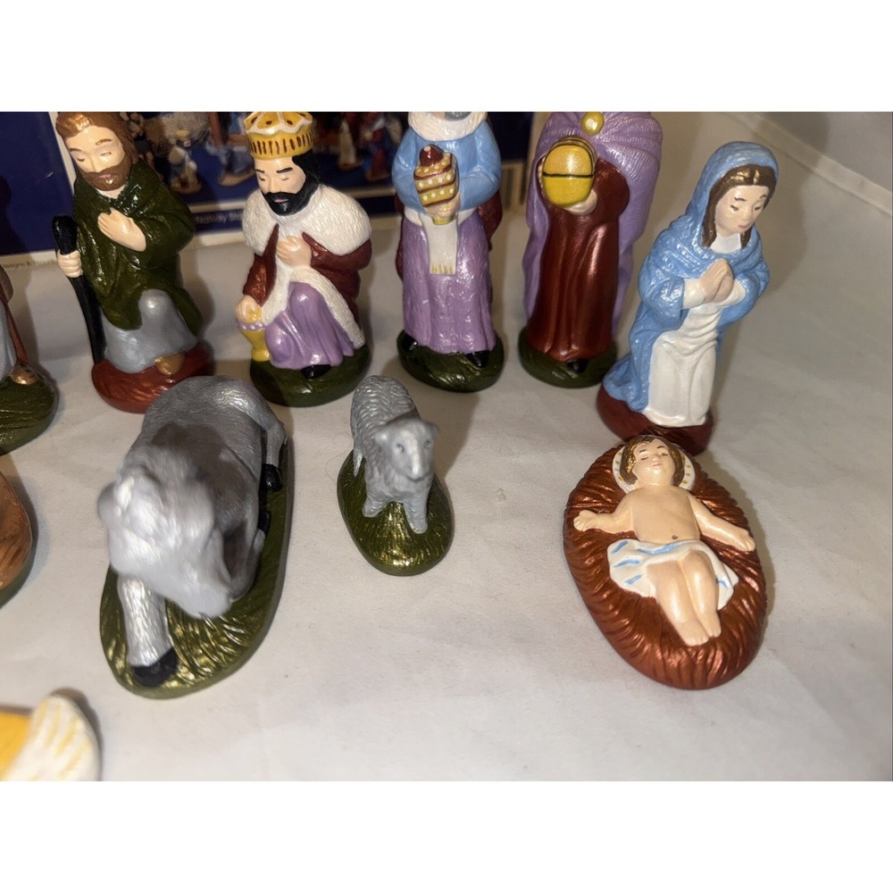 Nativity Set Hand Painted Ceramic 13 Pieces‎ Vintage - Picture 3 of 7
